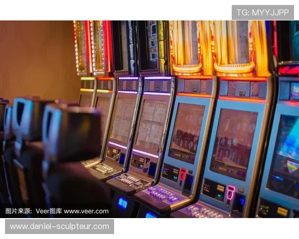 免费版老虎机子游戏让玩家零成本感受真实赌场氛围尽情娱乐放松